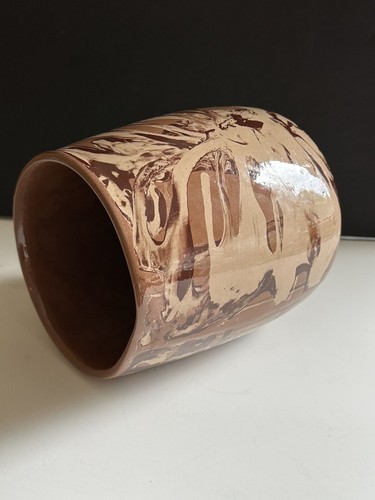 Clays In Calico Art Pottery Marbled Brown Cream Bowl Cardwell Montana Signed 9” - Picture 12 of 21