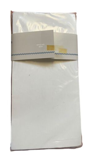 Vintage Mens Handkerchiefs Bloomingdale’s Bakers 1/2 Dozen 7 pack White NIP - Picture 3 of 3
