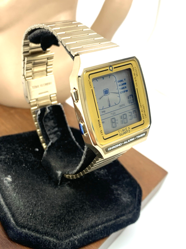 Timex Q Men's Watch TW2U72500 Quartz Digital Silver Gold Stainless Steel 33mm - Picture 14 of 14