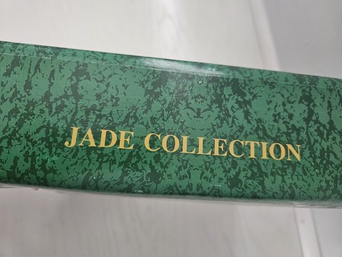 World Bazaars Nativity Set - Jade Collection 11pc Including Wood Base - Picture 5 of 16