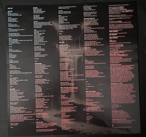 Inserto de álbum divisivo perturbado firmado por la banda 12 x 12 (JSA) - Imagen 7 de 8