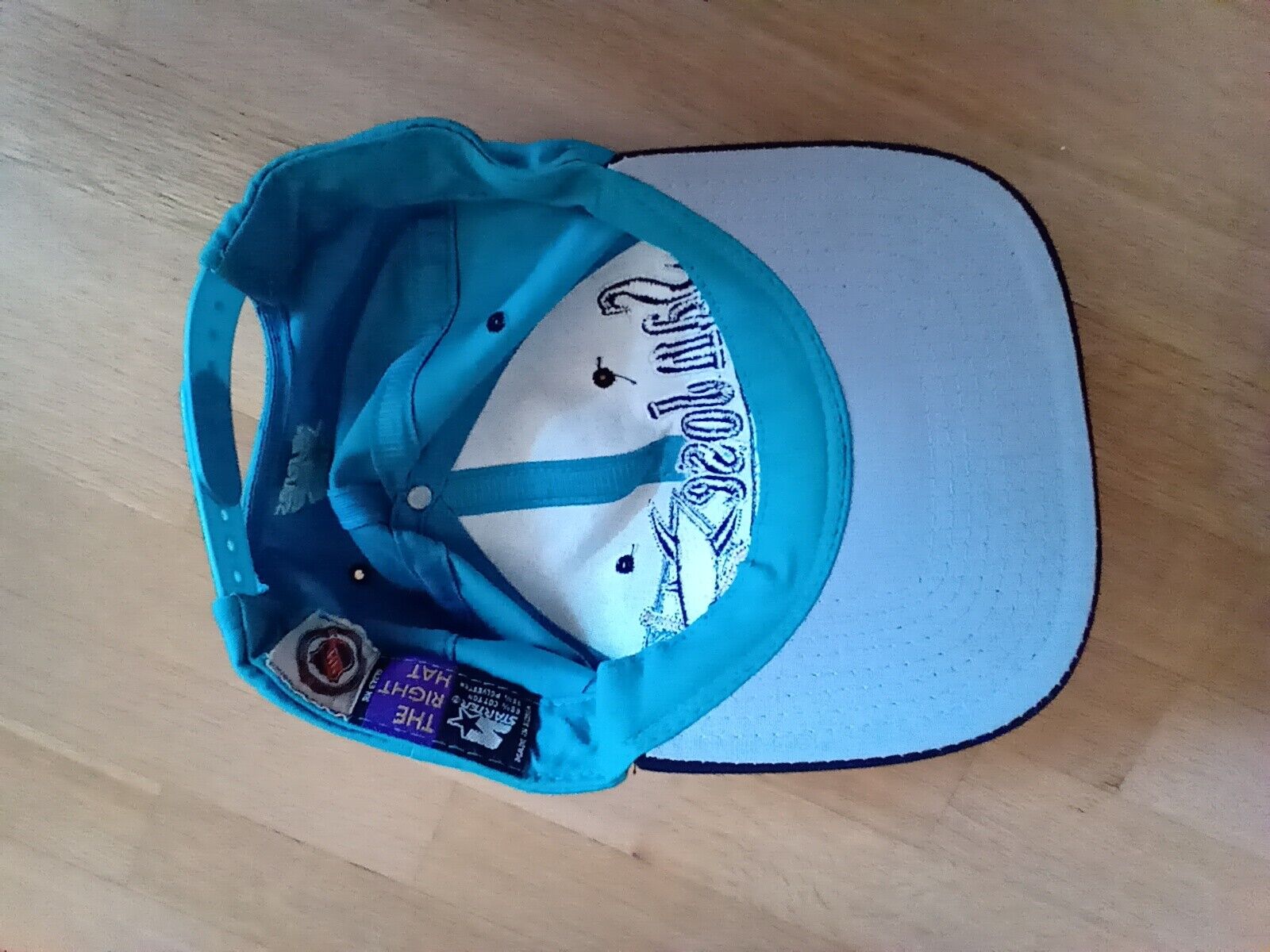 Picture 4 of 6