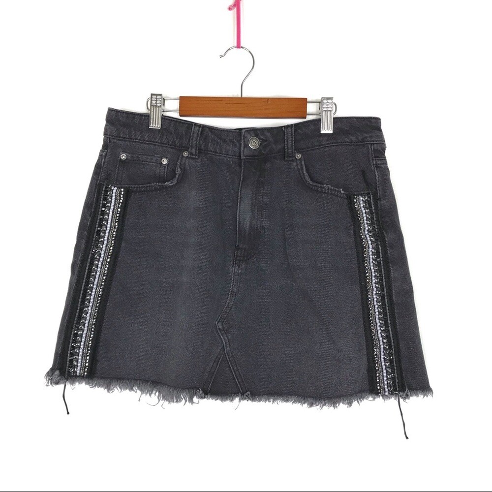 People Womens 1820 Black Stripe Cutoff Denim Mini Skirt 4 EUC for
