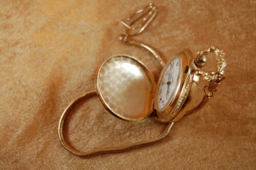 Futura Railroad Antimagnetic Pocketwatch J4231 Gold Tone Original Hard Shell Box - Picture 6 of 8