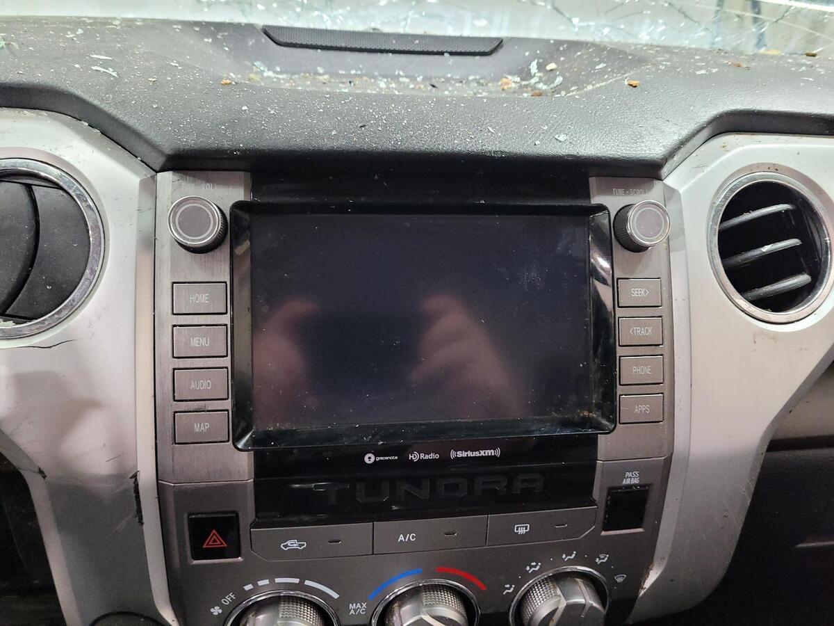 2020-2021 TOYOTA TUNDRA DISPLAY AND RECEIVER; PART #86140 2020-2021 TOYOTA TUNDRA DISPLAY AND RECEIVER; PART #86140