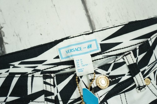 Neu Versace x H&M Collaboration Herrenjeanshose Zebra schwarz weiß W31 - Bild 7 von 12