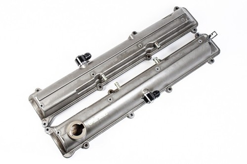 Radium Engineering 20-0409 10AN Male Press-Fit Toyota Valve Cover All 2JZ Exhaus - Picture 2 of 4