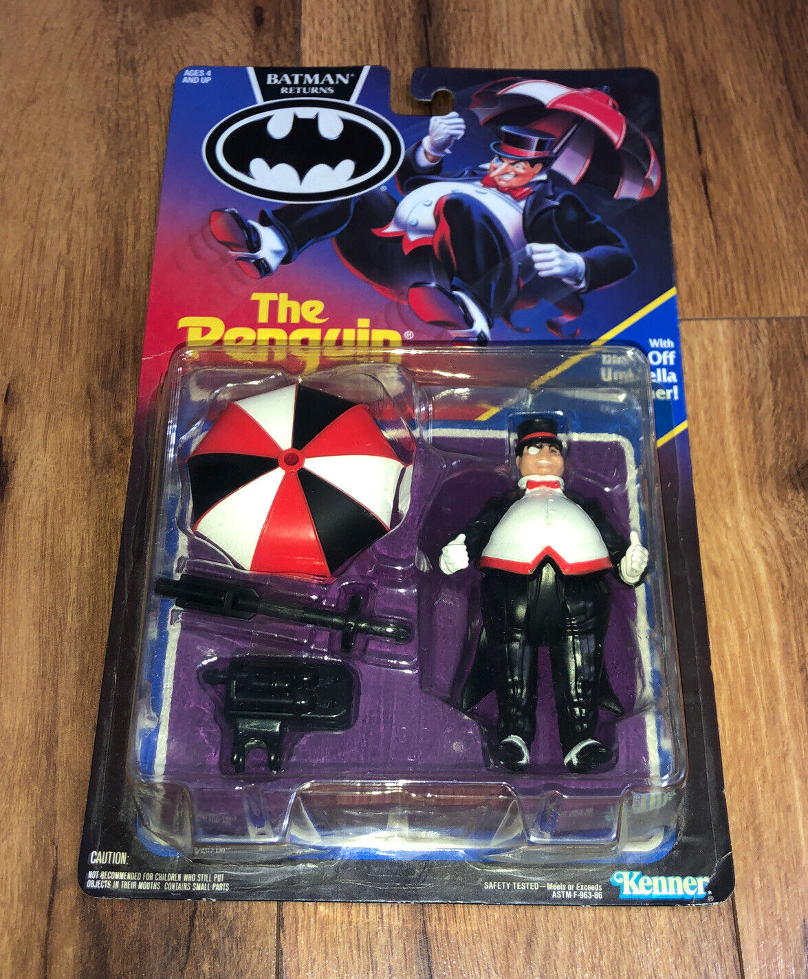 1991 Kenner New Batman Returns The Penguin Figure Blast-Off Umbrella Launcher