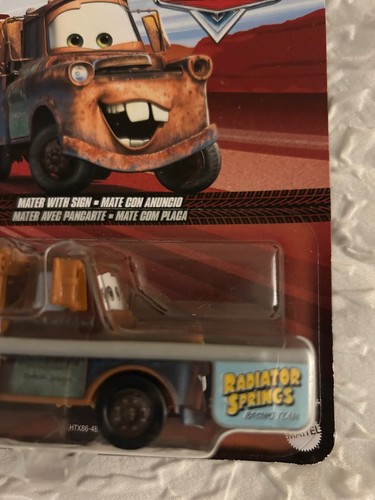 Disney Cars Mater con letrero diecast coche de juguete remolque nuevo - Imagen 3 de 8