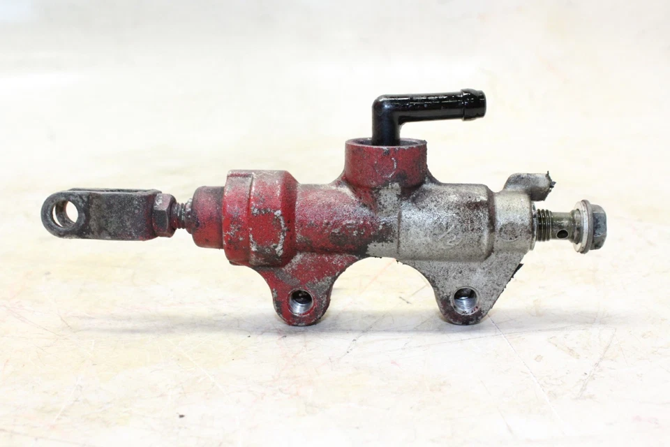 06-08 KAWASAKI NINJA 650R EX650A OEM FRENO TRASERO CILINDRO MAESTRO Foto 2 de 3