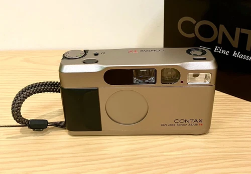 CONTAX T2   Very Good   Power supply is confirmed   Box   Case   Silver