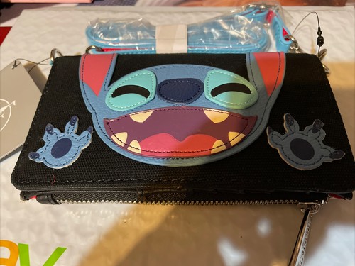 NWT Disney’s Stitch Wristlet - Picture 2 of 5