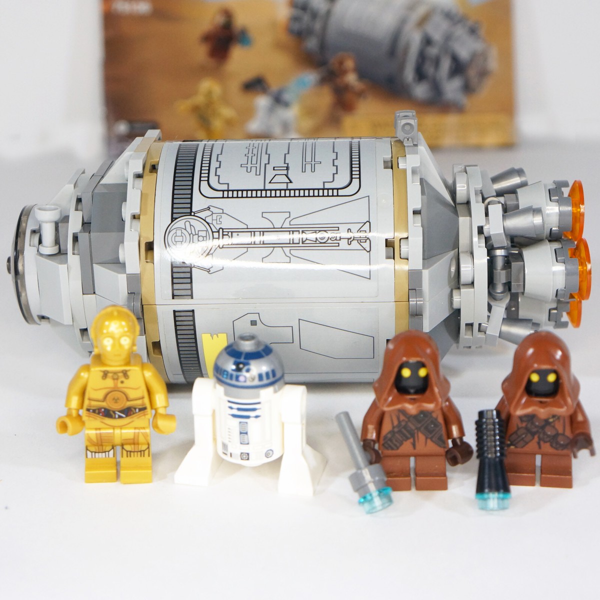 LEGO 75136 Star Wars Droid Escape Pod R2D2 C3PO JAWA 100 Complete Clean