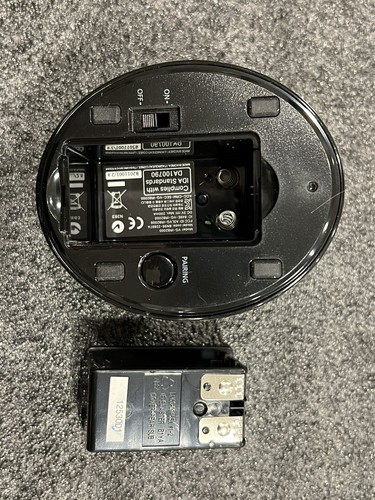 Samsung LED TV Series 8000 Smart Touch Remote IR Blaster Manual & Accessories - Picture 9 of 13