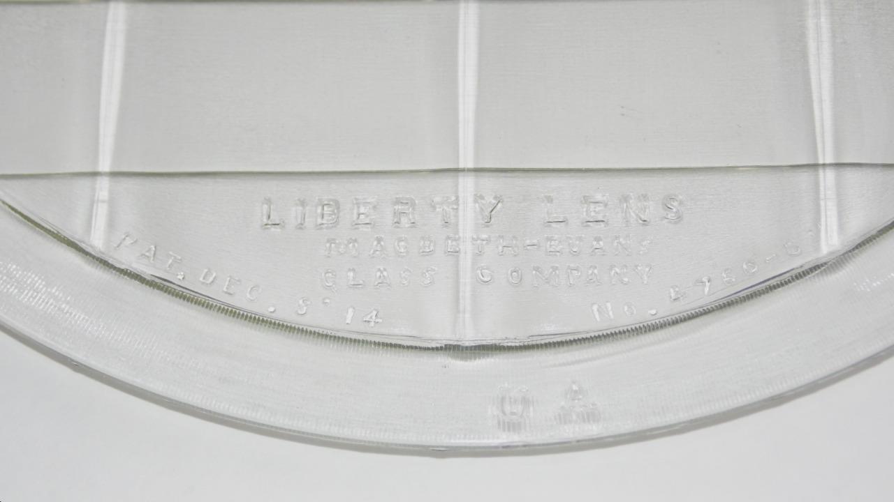 Macbeth Evans Liberty Lens 8" Clear Glass 4760 - 8 UA Pat. Dec 8. 1914 EXCELLENT - Photo 2 sur 7