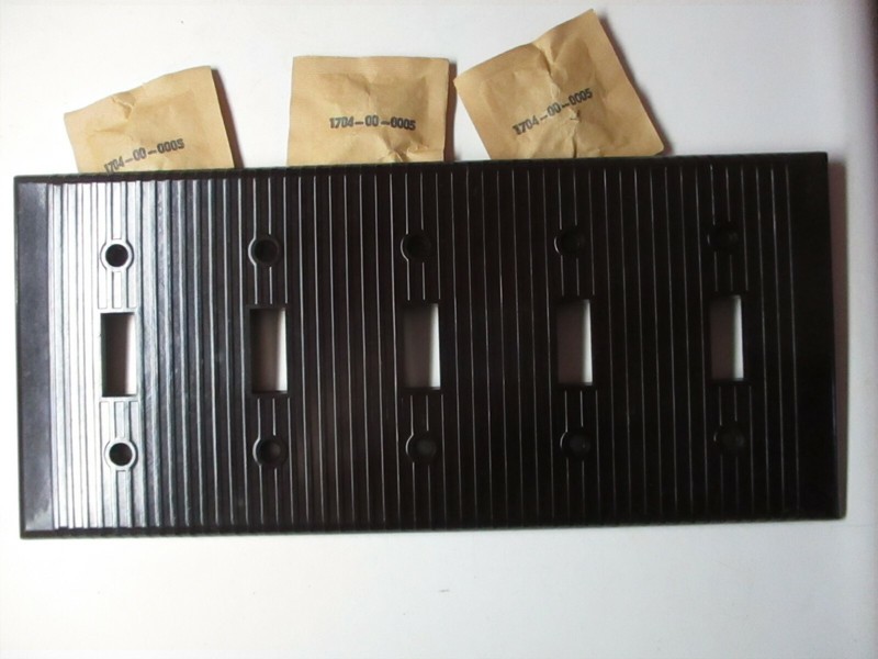 Leviton 5-Gang 1950s Ribbed Brown Bakelite Switch Plate Wall Box Cover Vtg MCM