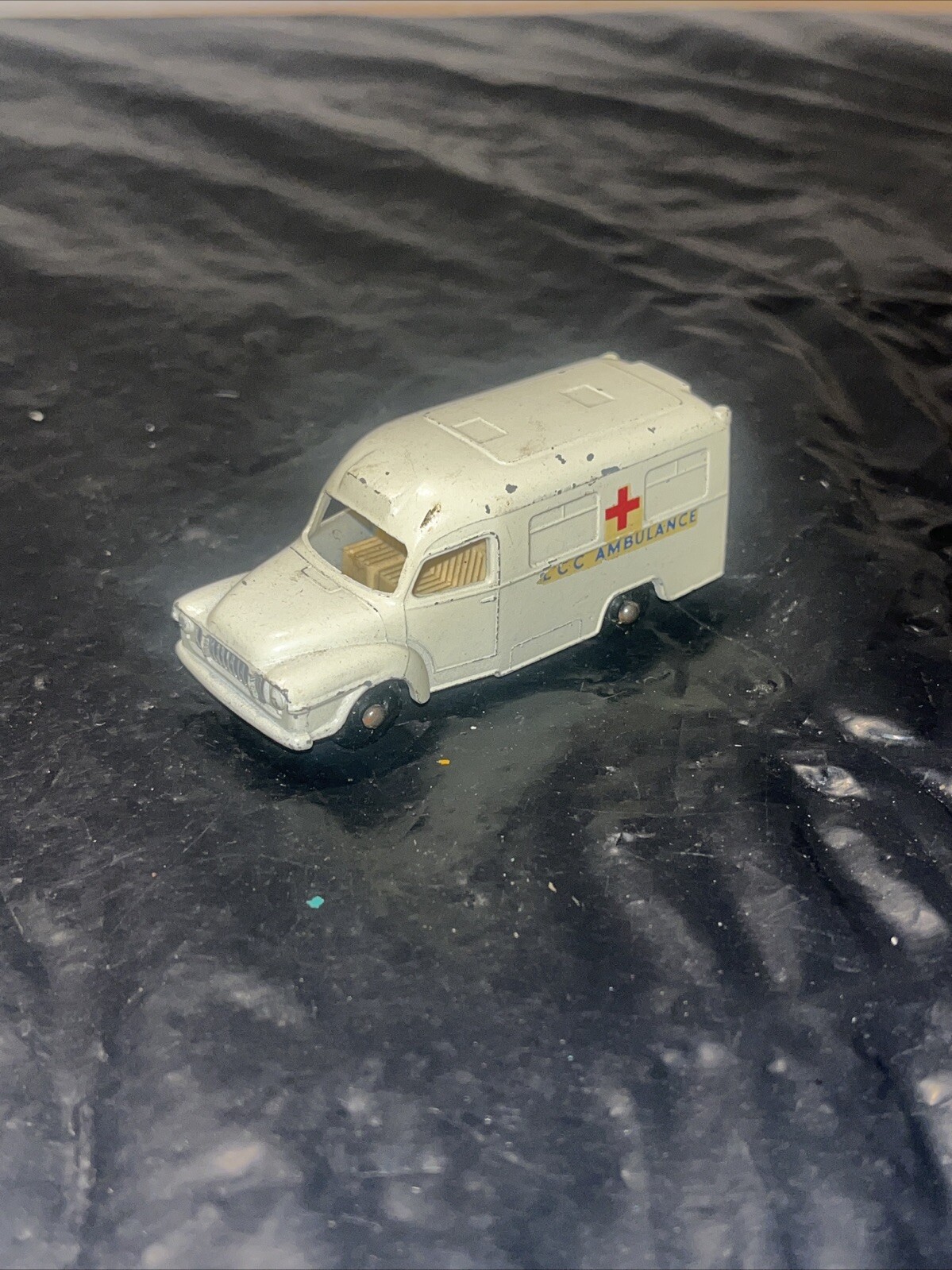 Matchbox 14c, Bedford Lomas Ambulance - Free Price Guide