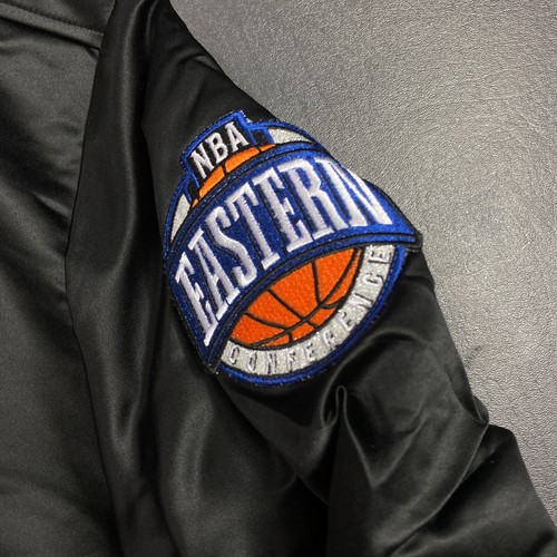 100% Authentic Chicago Bulls Mitchell Ness 1991 NBA Finals Satin Bomber Jacket S - Picture 5 of 7