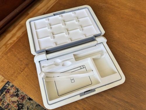 Nintendo DS White Nerf Carry Case 2007 Hasbro - Picture 3 of 6