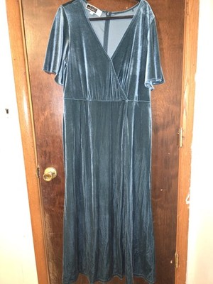 DB Studio Green Velvet Flutter Sleeve V-Neck Maxi Wrap Dress Slit Size 18