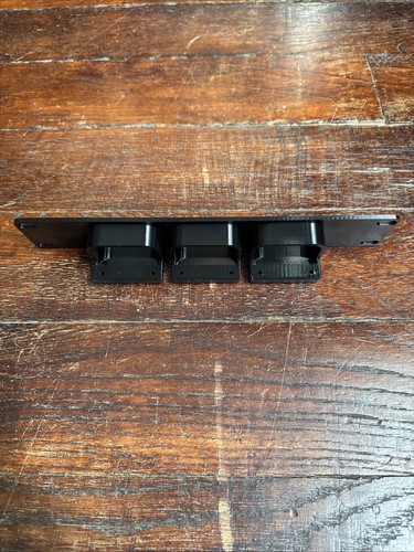 3x Jetkvm and 10 inch PETG 3D Printed Rack Mount - Photo 4/7