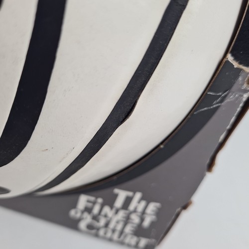 Rawlings Basketball BALL The "Finest On The Court" NCAA Synthetic Autograph - Picture 6 of 8