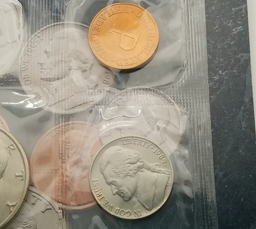 1989 & 1990 P&D United States Mint Uncirculated Coin Sets #3799 - Picture 4 of 19