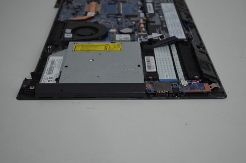 Lenovo V330-15IKB Motherboard / Hauptplatine mit Intel Core i5-8250U - Bild 15 von 20