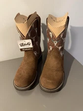 Women’s Ariat Fatbaby Heritage Farrah Size 7.5. New In Box.