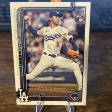 2025 Topps Series 2 - Roki Sasaki #558 (RC)