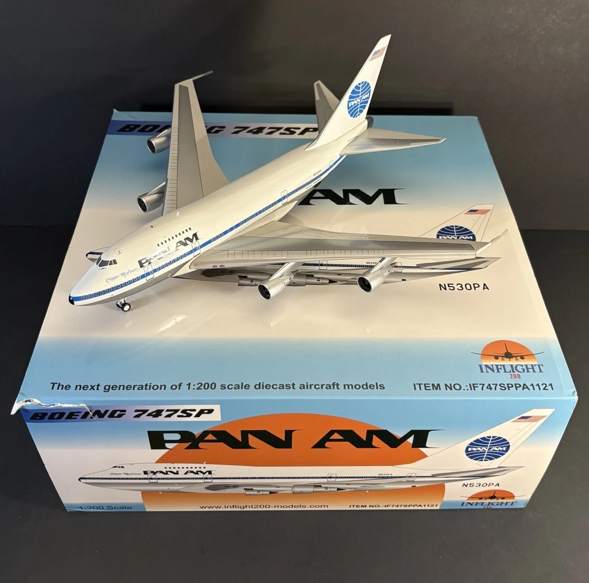 1/200 B747-200 Air CP INFLIGHT200 航空機・ヘリコプター