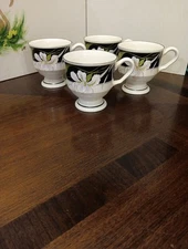 Set Of 4 Sangostone Pedestal Coffee Tea Cups Memories 3665