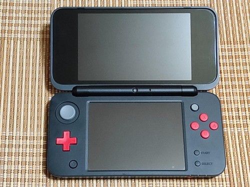 New Nintendo 2DS LL XL Console Mario Kart 7 Pack With Box - Picture 4 of 10