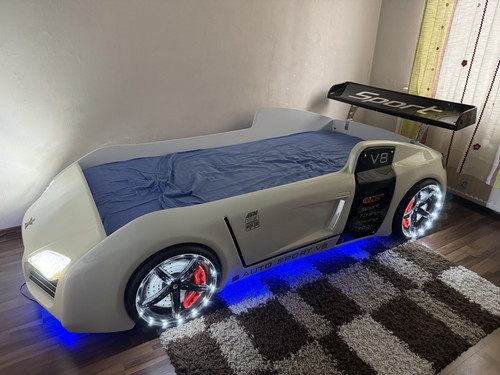 Autobett V8 mit Matratze Lattenrost LED Und Soundmodi - Bild 1 von 4