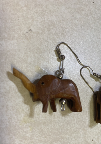 Vintage handgeschnitzte Holz Elefant Ohrhänger Tribal Safari - Bild 2 von 3