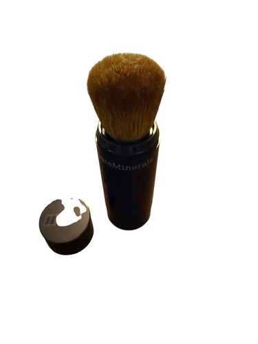 NEW bareMinerals Refillable Buffing Brush for Powder Foundation Bare Minerals - Picture 9 of 10