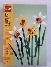 LEGO 40747 Daffodils  216 Pcs. New & Sealed