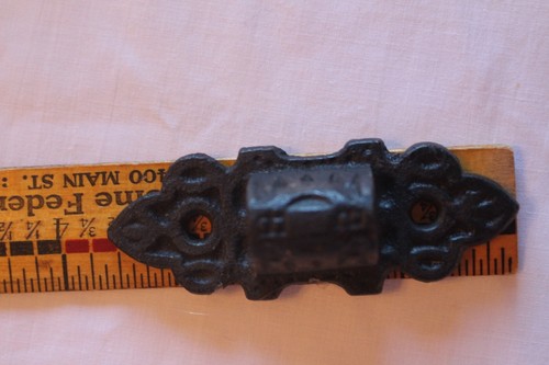 Set of Two Vintage Cast Iron Oil Lamp Victorian Style Brackets (2) - Picture 3 of 16