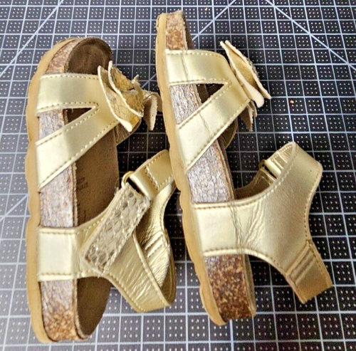 GIULIA PALAI metallic gold bow ankle strap leather girl sandals Sz 7Italy made - Picture 6 of 11