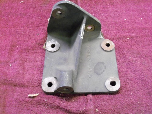 1969-1970 Ford 390-428 Air Conditioning Compressor Bracket, NOS C9AZ-2882-A - Picture 2 of 7
