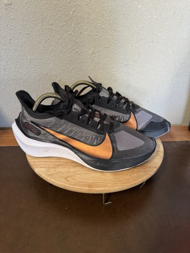 Nike Zoom Gravity black/gold BQ3202-008 Men’s Athletic Running Shoes Sz 8 - Picture 7 of 9