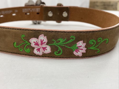 Nocona Western Belt Girls Women Sz 24 Leather Embroidered Pink Flowers N4419602 - Picture 2 of 3