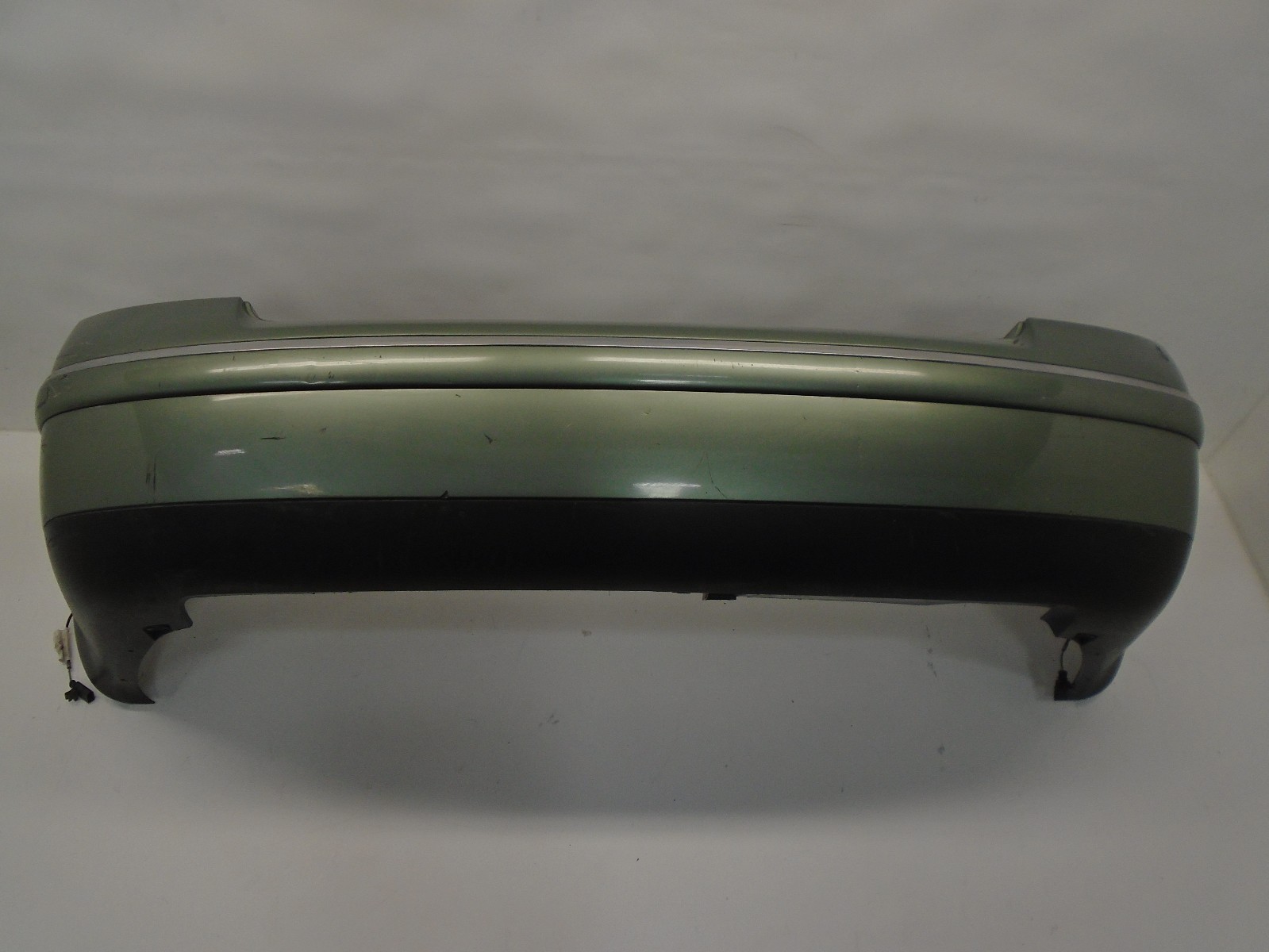 DK804290 2001-2005 VOLKSWAGEN PASSAT REAR BUMPER COVER ASSEMBLY