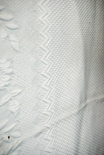 Antique Marseilles Style Bedspread - White On White Matelasse -  Counterpane - Picture 4 of 12