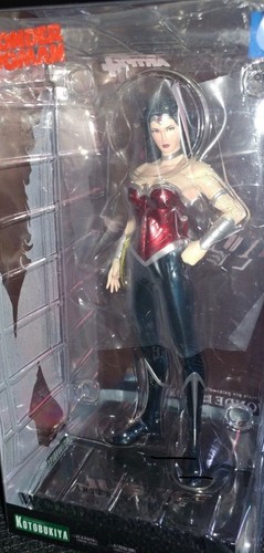 Brand New Sealed Kotobukiya Wonder Woman "DC Comics" New 52 ArtFX Statue figure - Picture 2 of 2