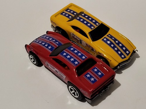 Hot Wheels SNAKE & MONGOOSE Prudhomme/ McEwen Pontiac GTO custom 2 car set - Picture 6 of 8