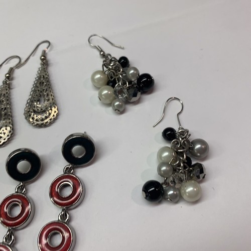 Lot Of 4 Costume Earrings Pierced Mix Dangle - - Bild 2 von 12
