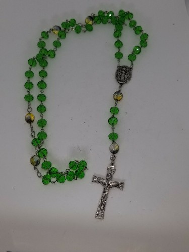 Green Crystal Rosary - Picture 2 of 3
