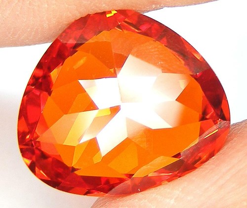 18 CARATS EXCELLENT HAND CUT FANCY PEAR SHAPE ORANGE CUBIC ZIRCONIA CZ - Picture 3 of 4