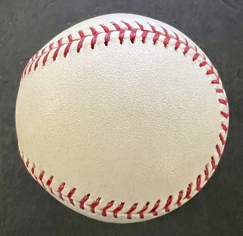 RAWLINGS 2009 WORLD SERIES GAME MLB OFFICIAL BASEBALL & MLB PATCH - YANKEES - Picture 6 of 9